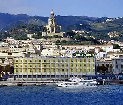 Hotel Dello Stretto 4*